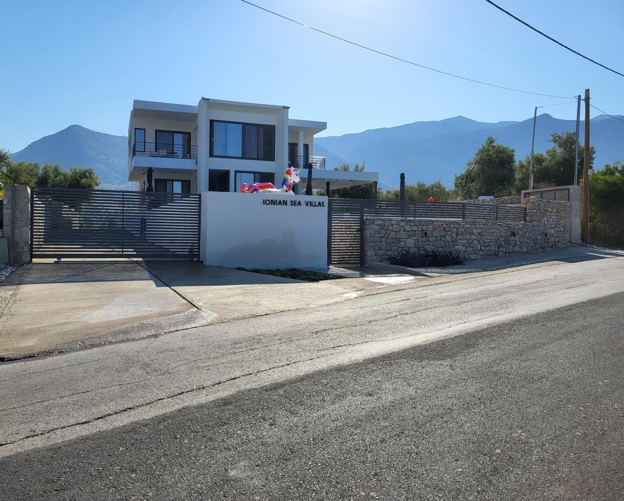 Ionian Sea Villas Palairos Номер фото